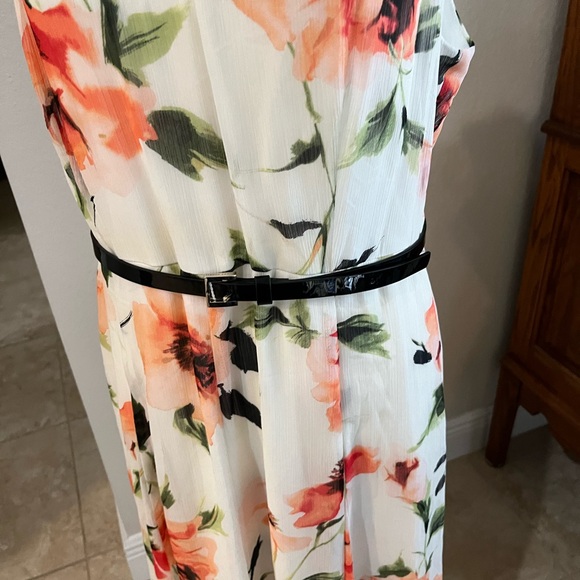 Gorgeous Tommy Hilfiger dress - Picture 3 of 7